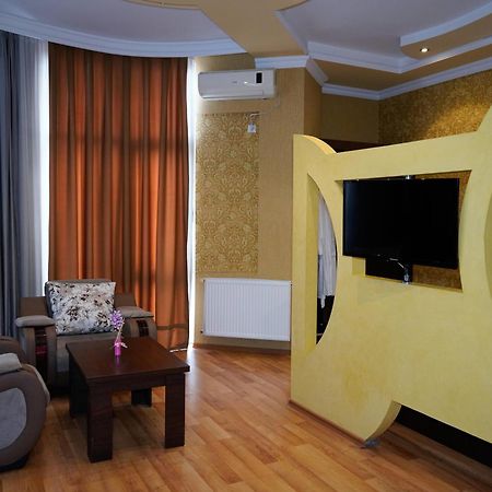Hotel Monopoli Κουτάισι Εξωτερικό φωτογραφία