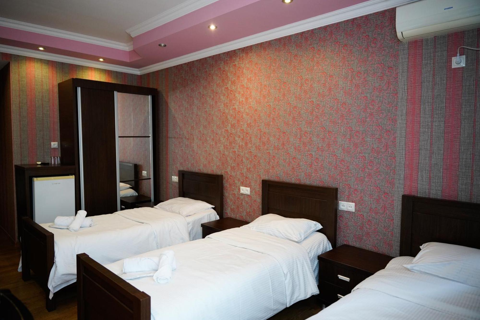 Hotel Monopoli Κουτάισι Εξωτερικό φωτογραφία