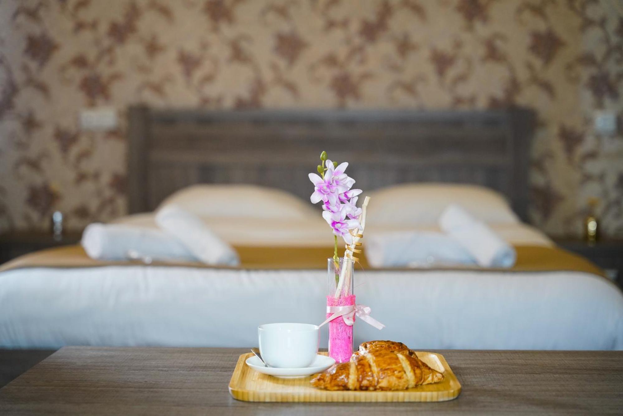 Hotel Monopoli Κουτάισι Εξωτερικό φωτογραφία
